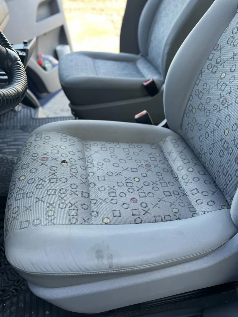 VW T5 1.9 TDI 102 PS, снимка 9 - Бусове и автобуси - 52424392