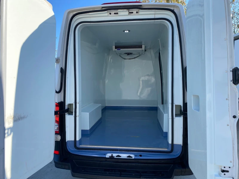 VW Crafter, снимка 4 - Бусове и автобуси - 52534099