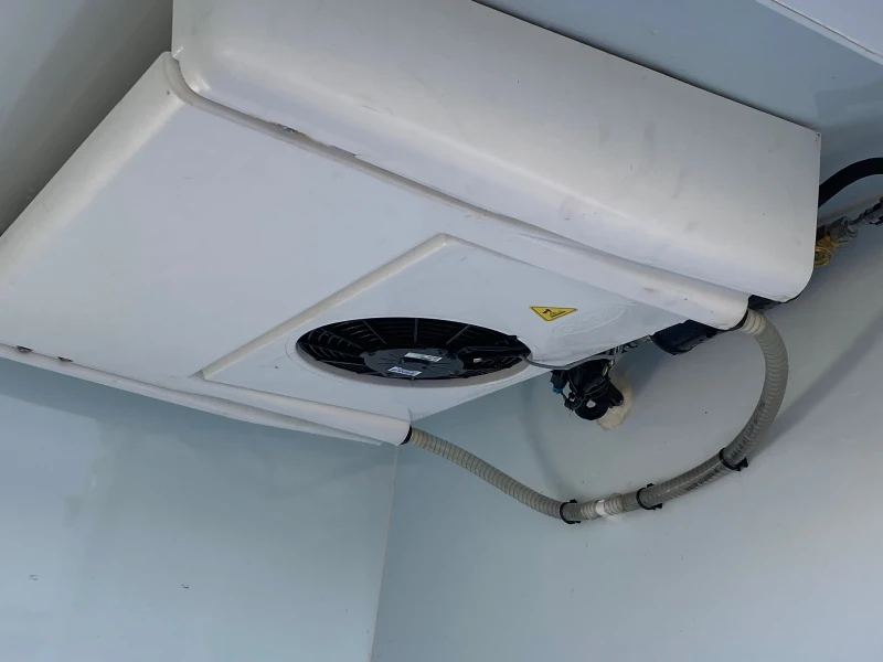 VW Crafter, снимка 15 - Бусове и автобуси - 52534099