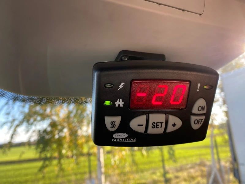 VW Crafter, снимка 9 - Бусове и автобуси - 52534099