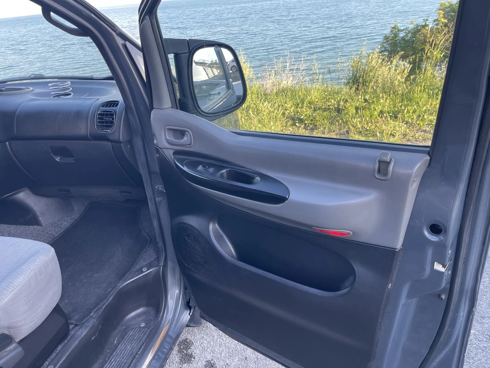 Hyundai H1 2.5 td - изображение 4