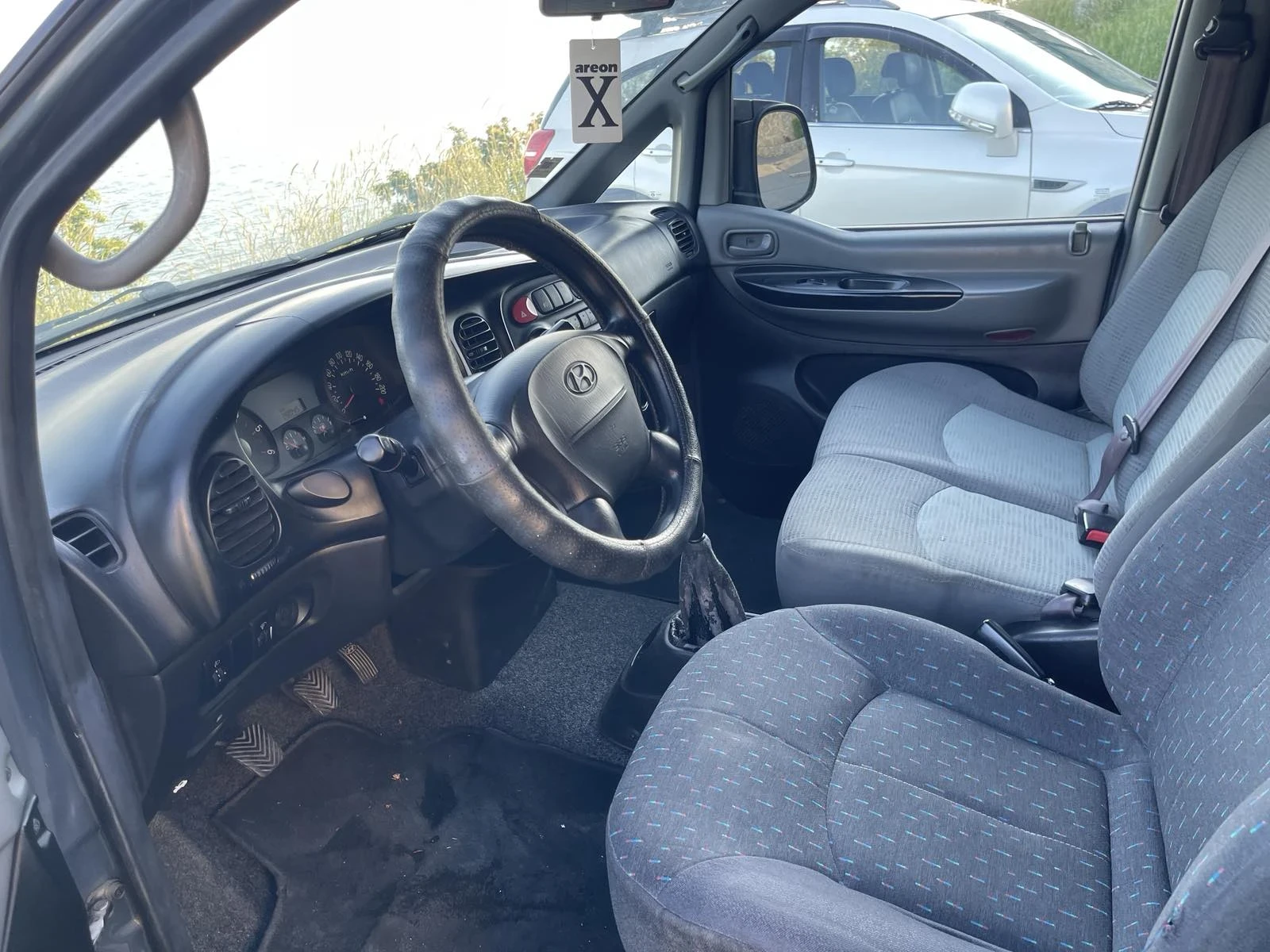 Hyundai H1 2.5 td - изображение 3