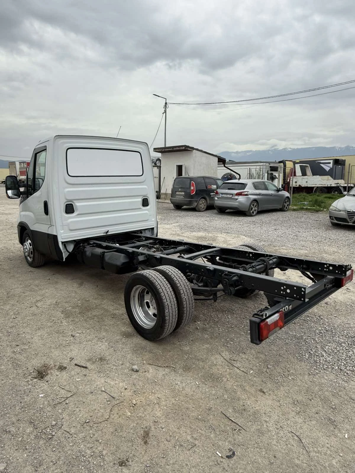 Iveco Daily 35-140 Himatic, снимка 8 - Бусове и автобуси - 54215971