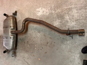 Задно гърне за AUDI Q3 бензин 2020 г., снимка 3