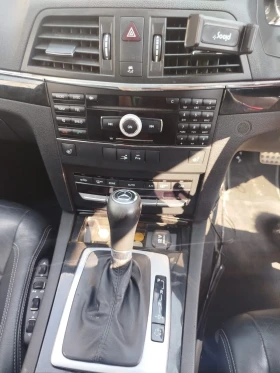 Mercedes-Benz E 350 Десен волан!, снимка 11