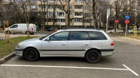 Toyota Avensis, снимка 4