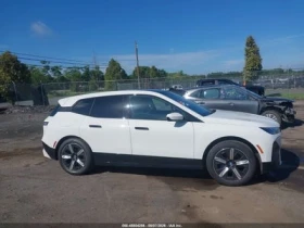 BMW iX XDRIVE50, снимка 12