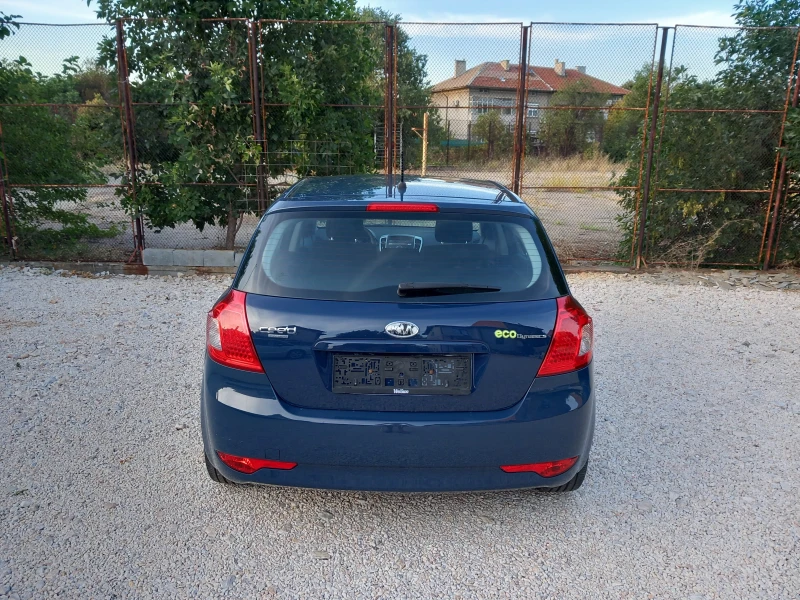 Kia Ceed 1.4i Клима Face, снимка 5 - Автомобили и джипове - 46947657