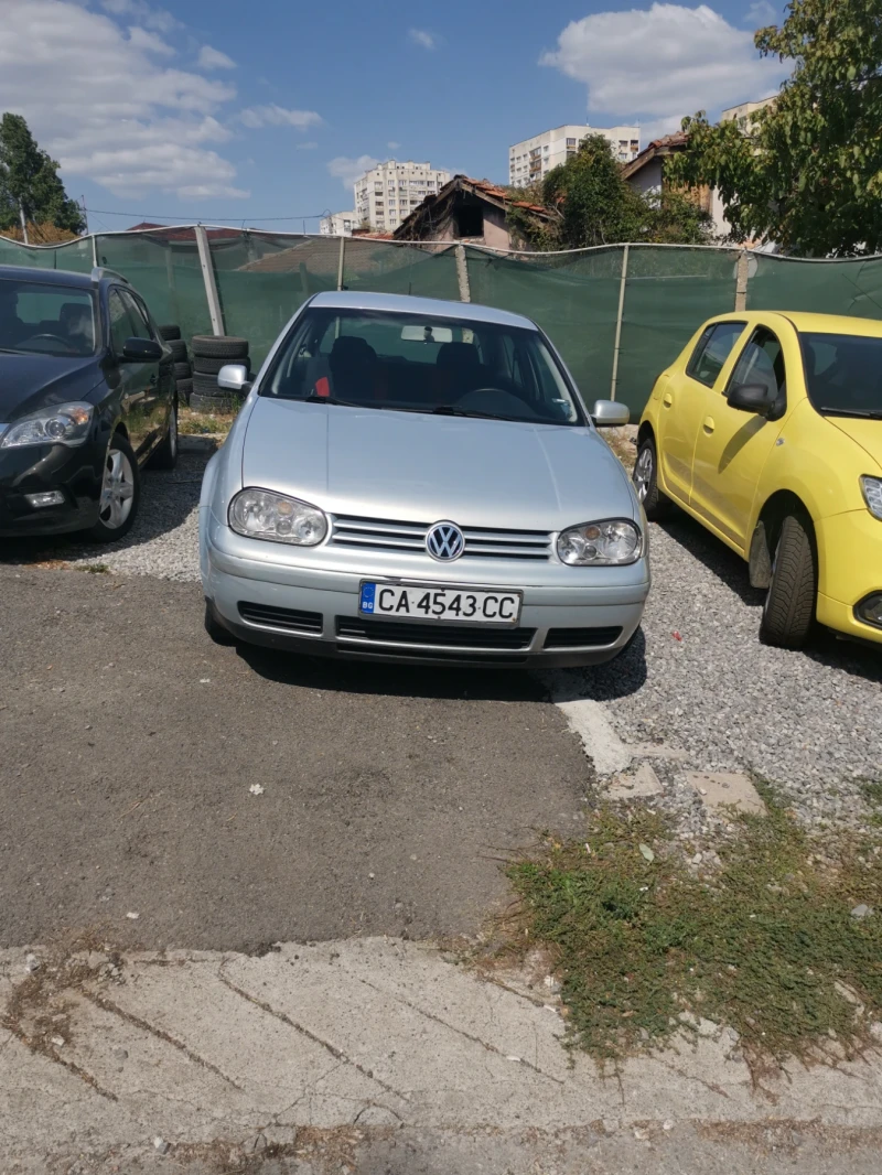 VW Golf 1.6, снимка 1 - Автомобили и джипове - 47106625