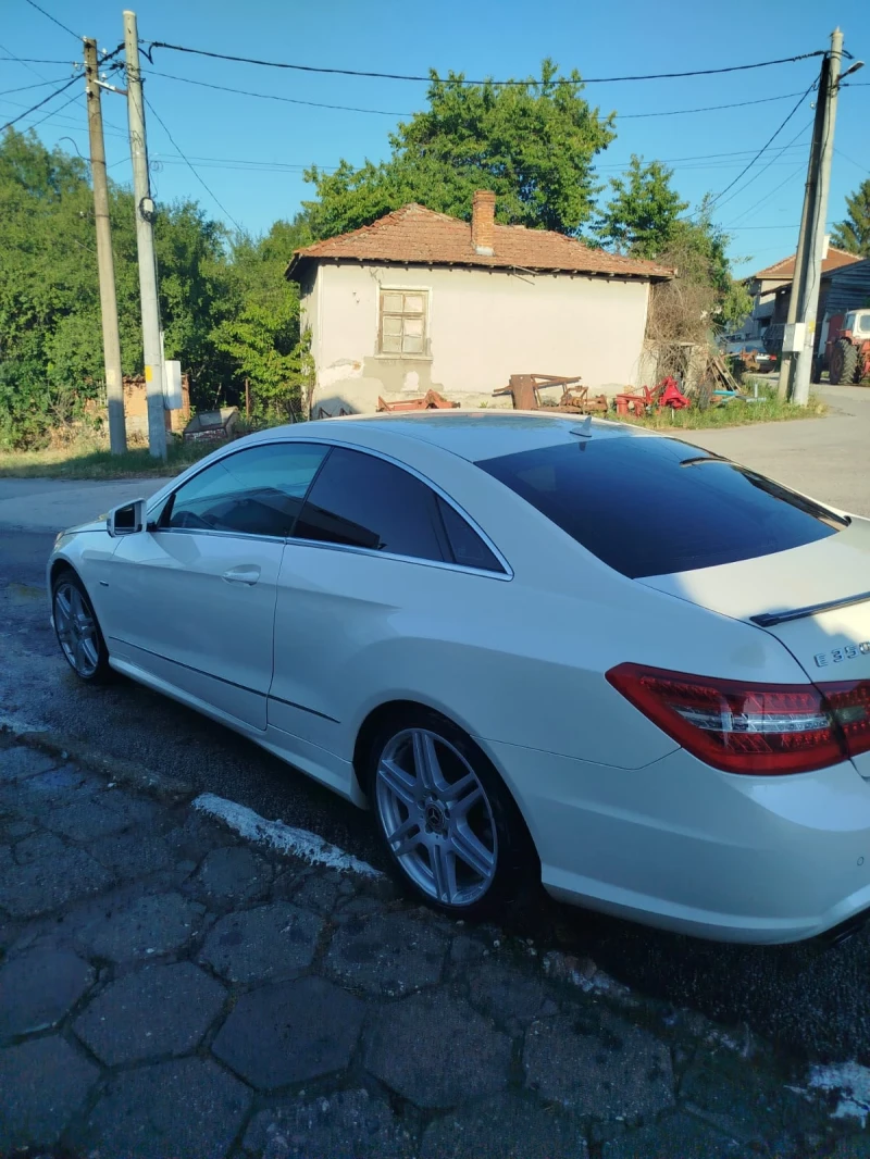 Mercedes-Benz E 350 Десен волан!, снимка 3 - Автомобили и джипове - 50936128