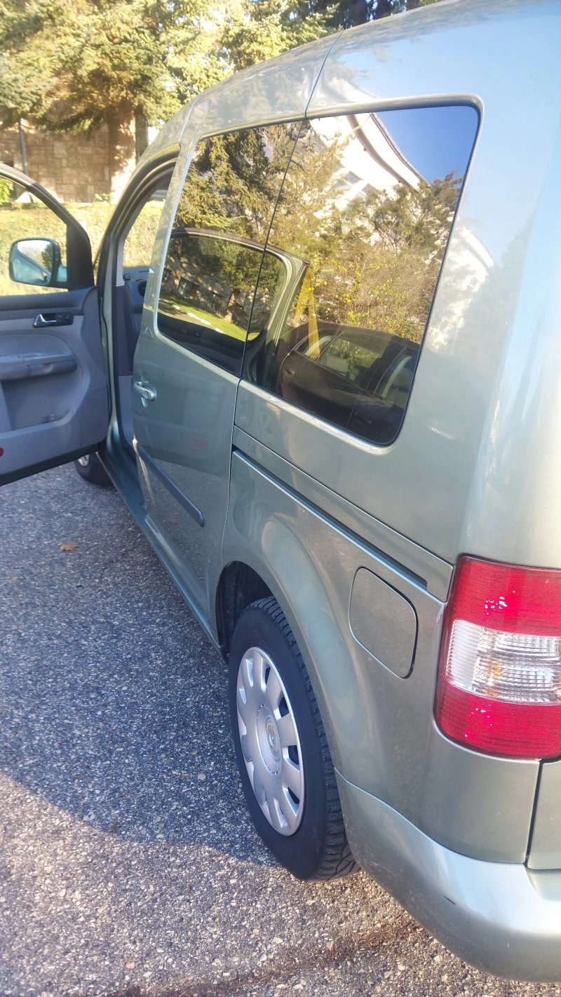 VW Caddy, снимка 4 - Автомобили и джипове - 52842325