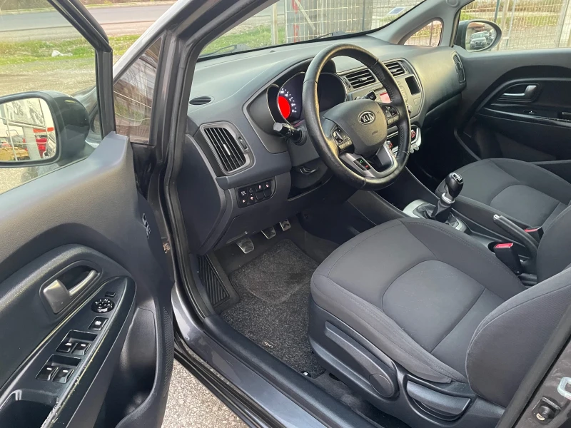Kia Rio 1.4 CRDI.90K, снимка 9 - Автомобили и джипове - 53291117