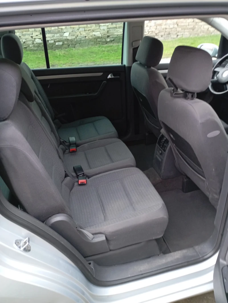 VW Touran, снимка 11 - Автомобили и джипове - 53583020