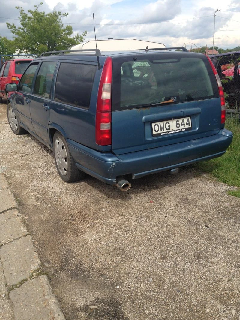 Volvo V70, снимка 3 - Автомобили и джипове - 7501455