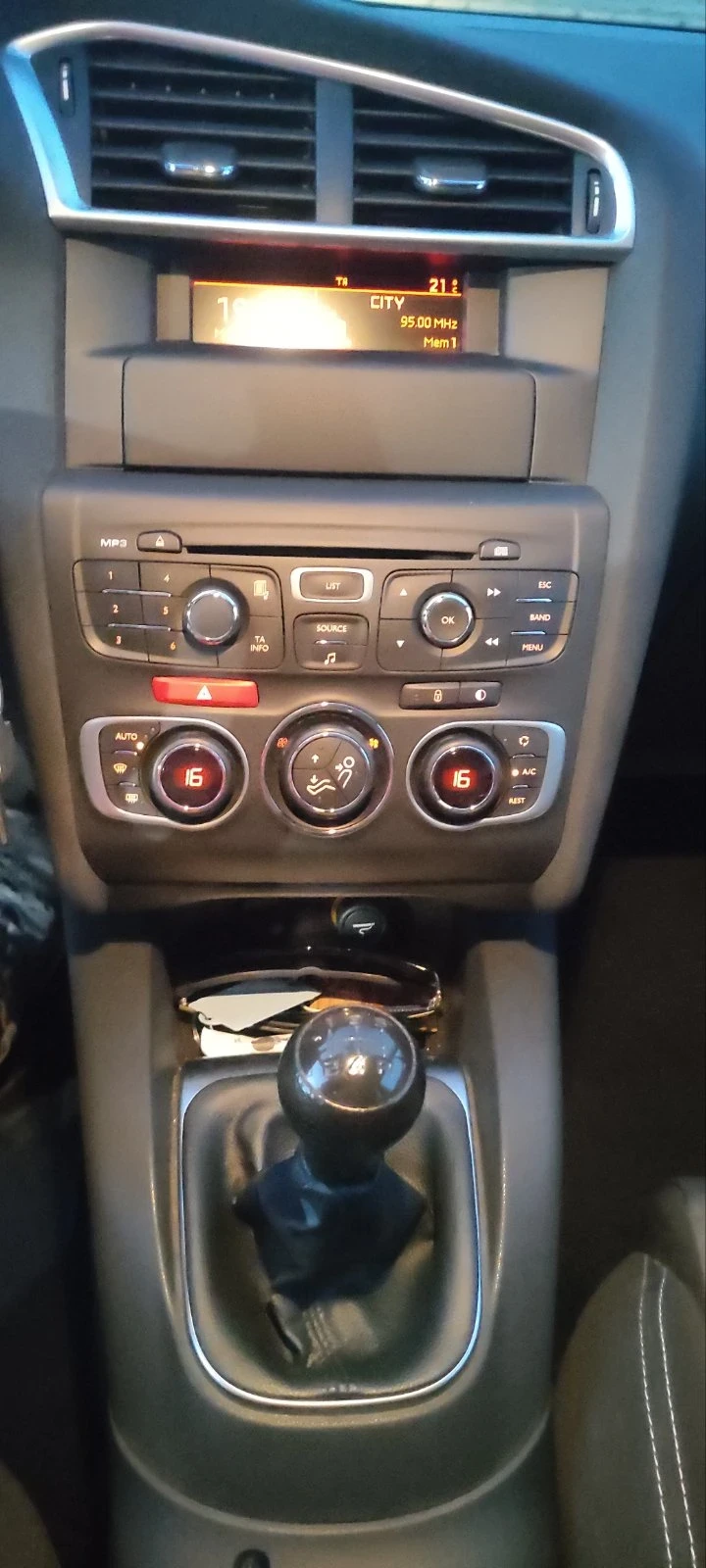 Citroen C4, снимка 11 - Автомобили и джипове - 53139634