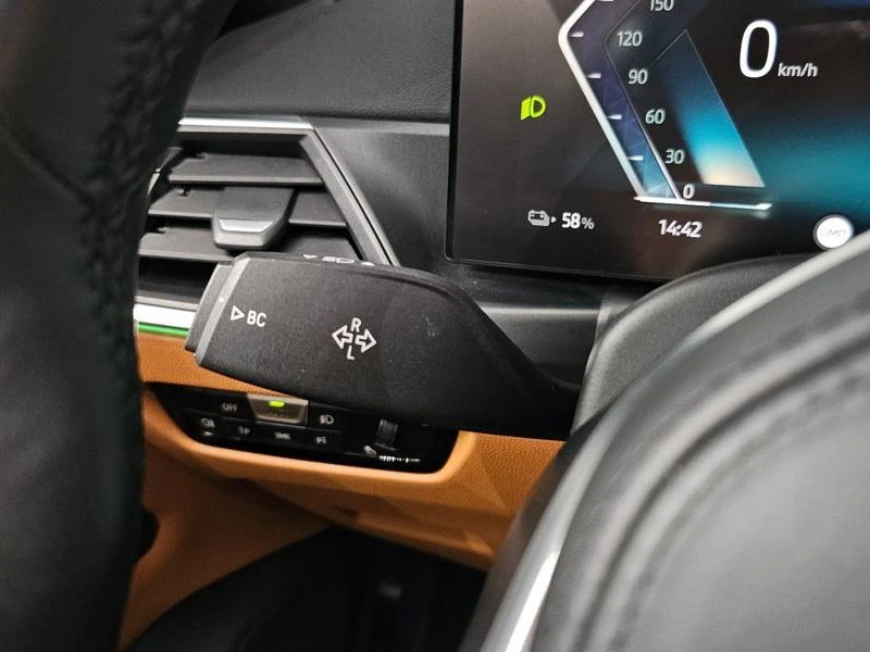 BMW i4 eDrive40 M Sports| 335�.�. | Mobile.bg � ����������� 14