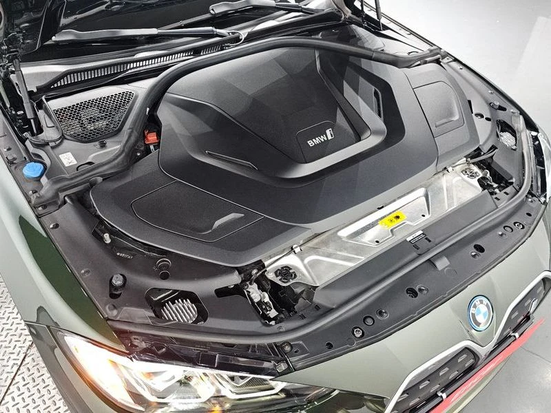 BMW i4 eDrive40 M Sports| 335�.�. | Mobile.bg � ����������� 5
