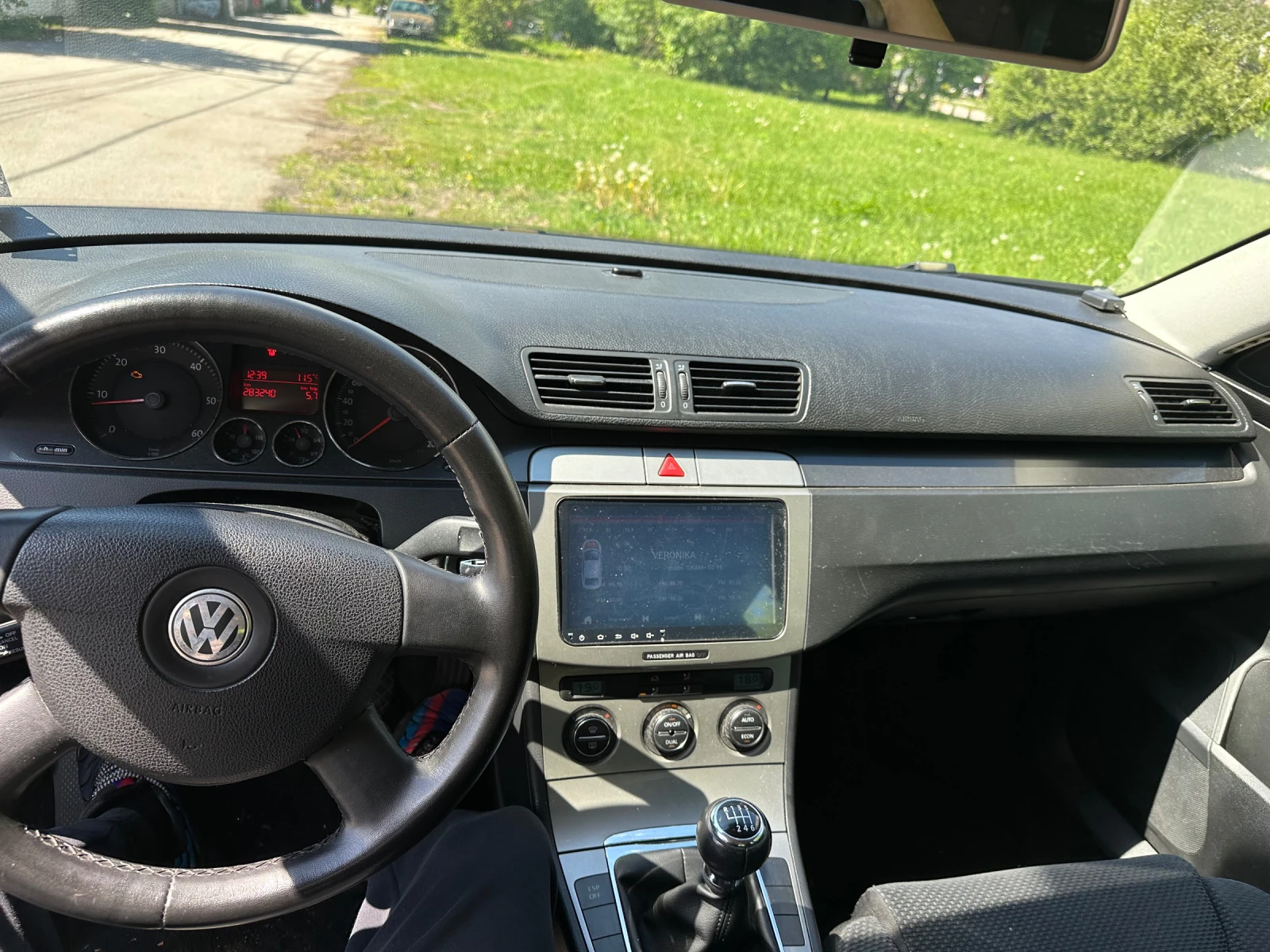 VW Passat 2.0 TDI - изображение 9