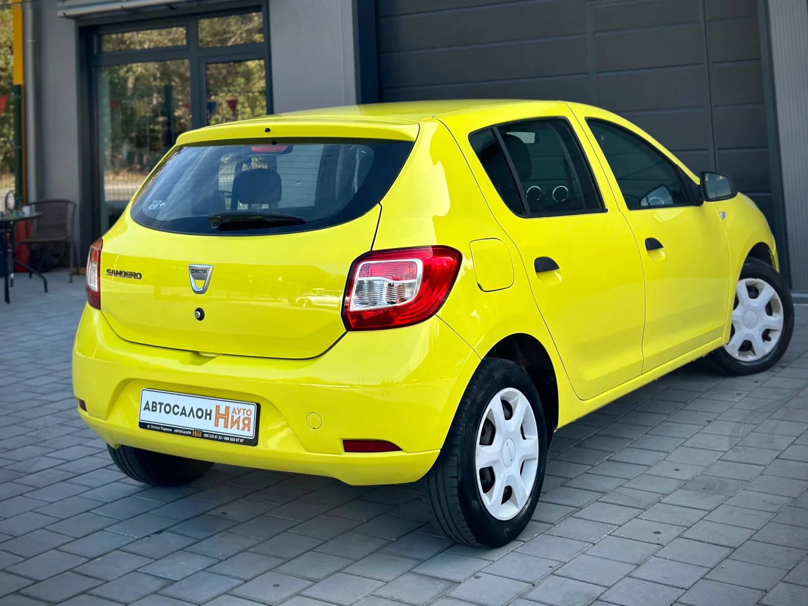 Dacia Sandero 1.2i * Нов Внос*  - изображение 6