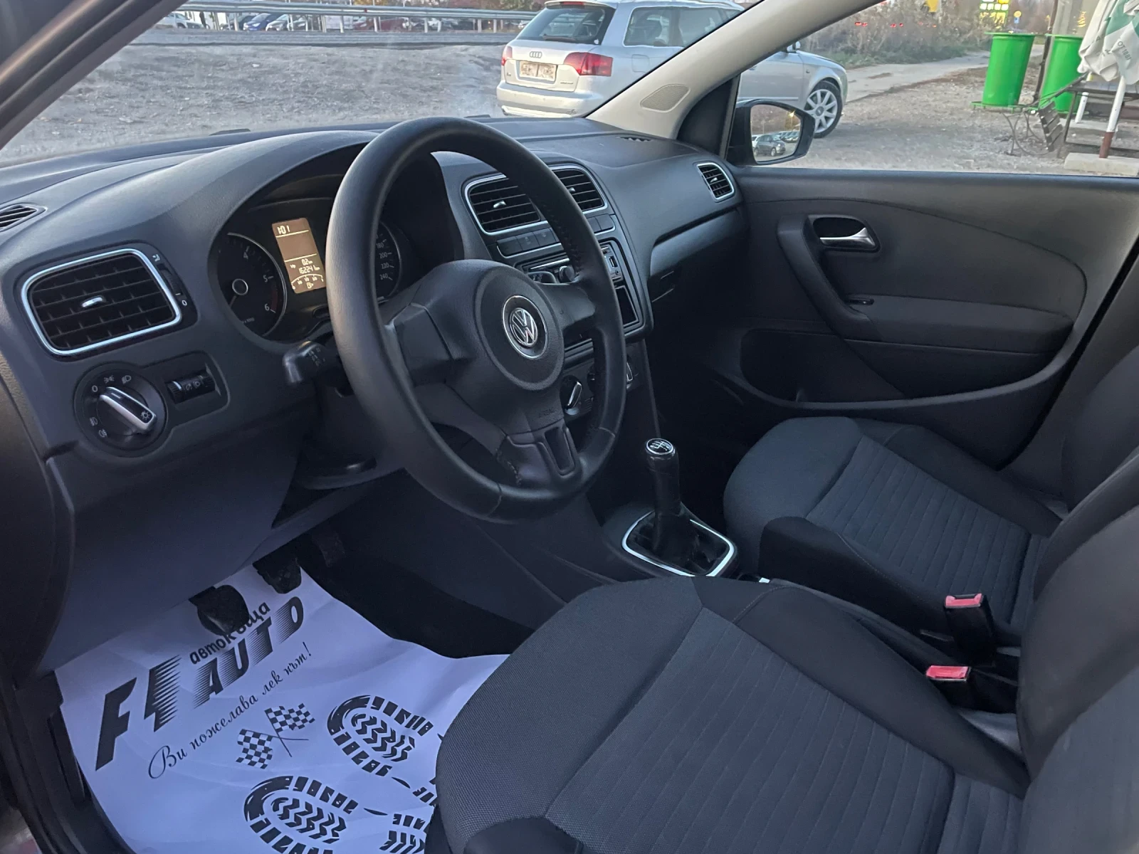 VW Polo 1.6TDI-75-ITALIA - изображение 10