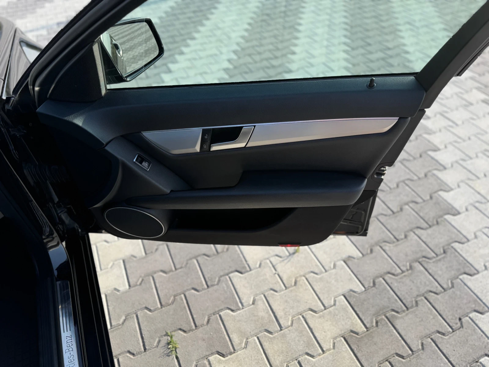 Mercedes-Benz C 200 CDI - изображение 10