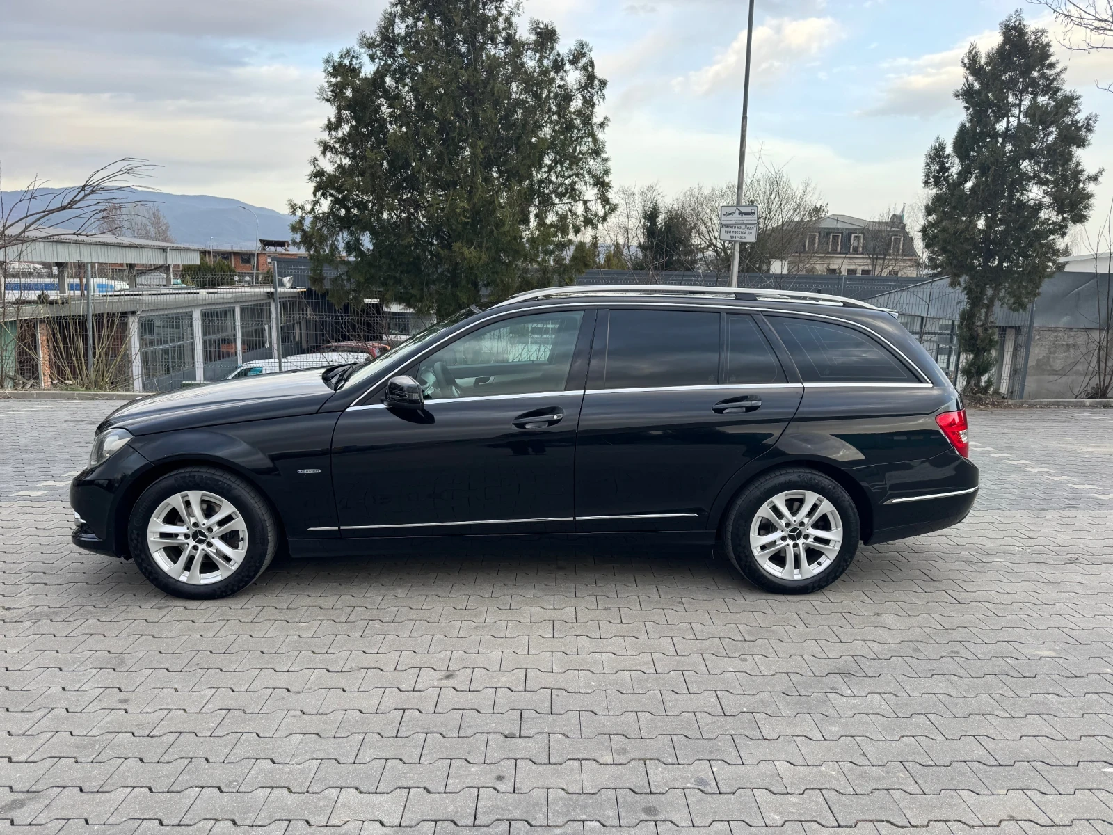 Mercedes-Benz C 200 CDI - изображение 8