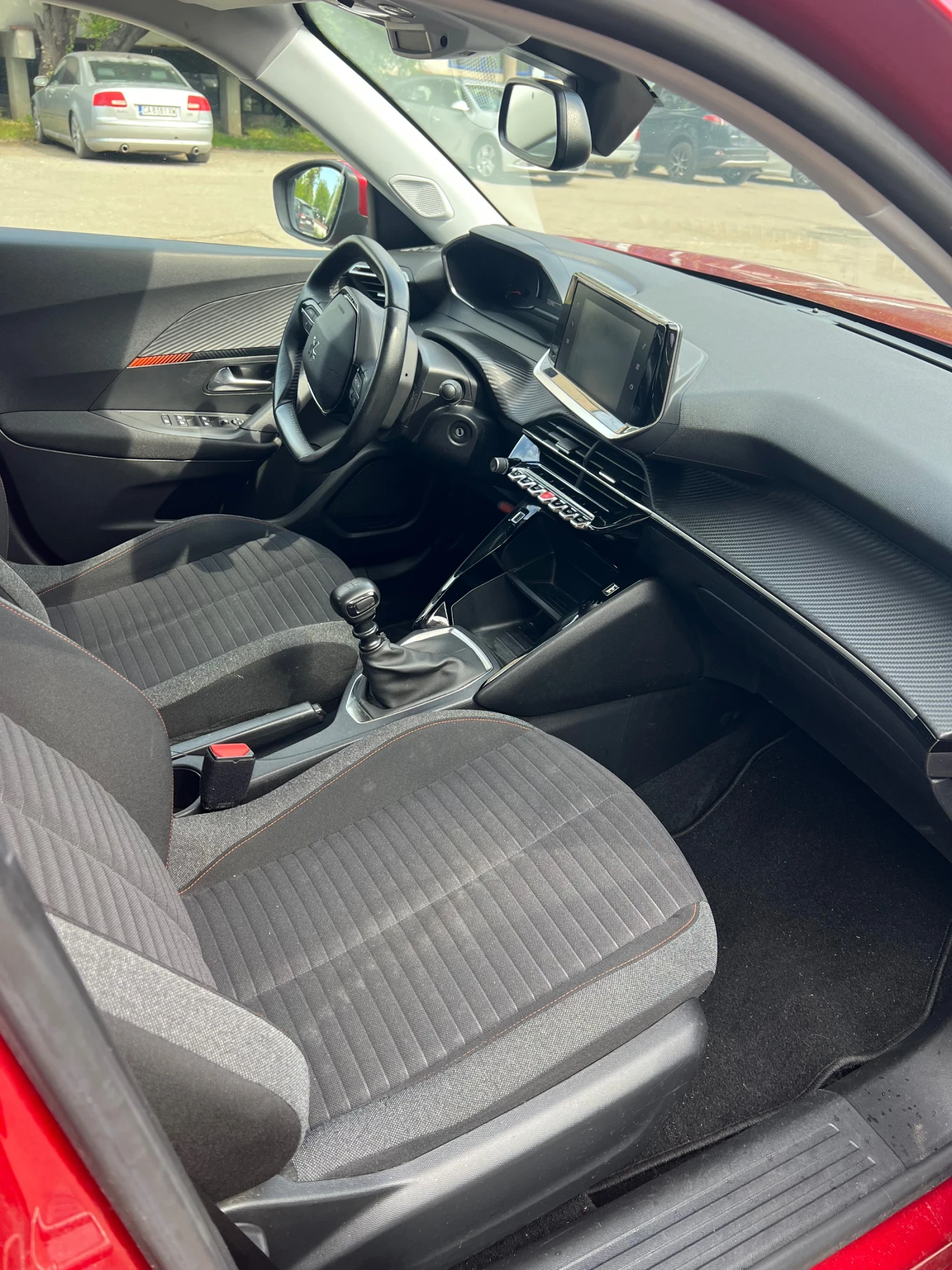 Peugeot 2008 1.2 Pure Tech - изображение 5