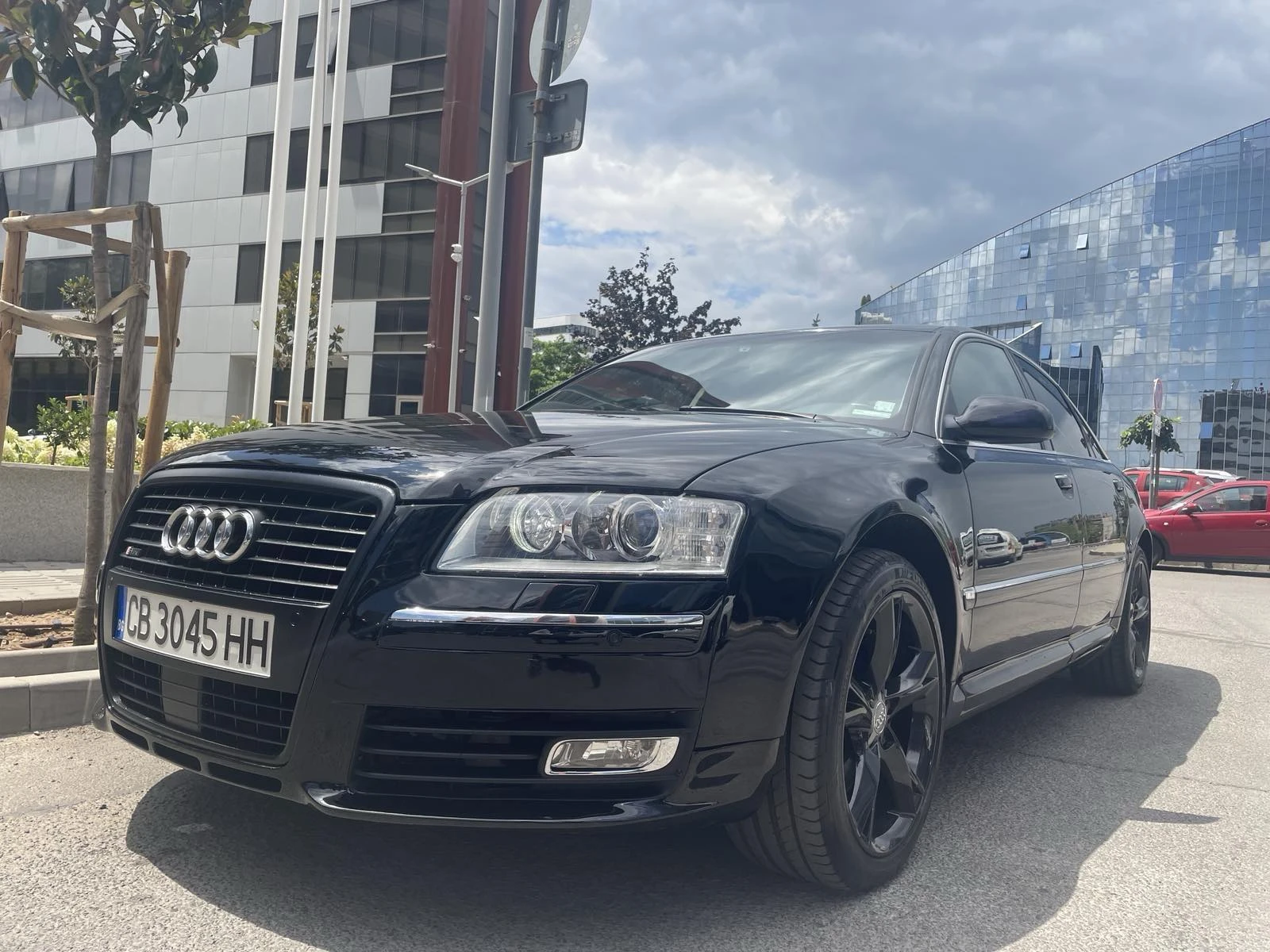 Audi A8 4.2 TDI V8 Biturbo Quattro - изображение 2