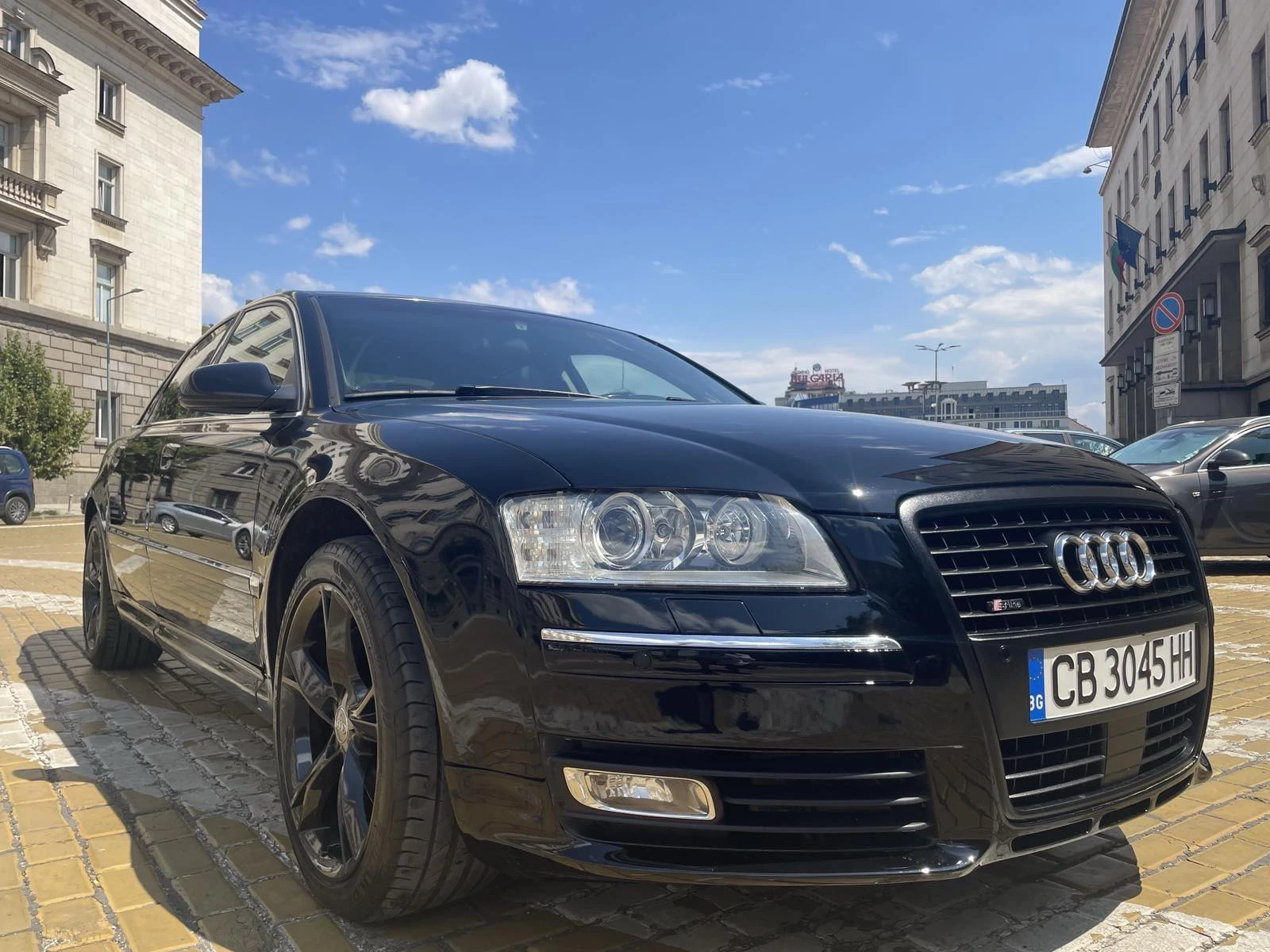 Audi A8 4.2 TDI V8 Biturbo Quattro - изображение 6