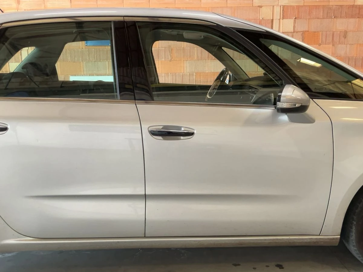 Citroen C4 Picasso 1.6HDI РЕАЛЕН ПРОБЕГ - изображение 7