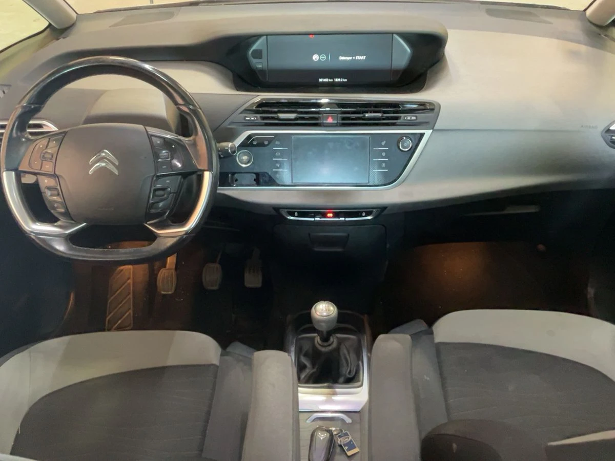 Citroen C4 Picasso 1.6HDI РЕАЛЕН ПРОБЕГ - изображение 8