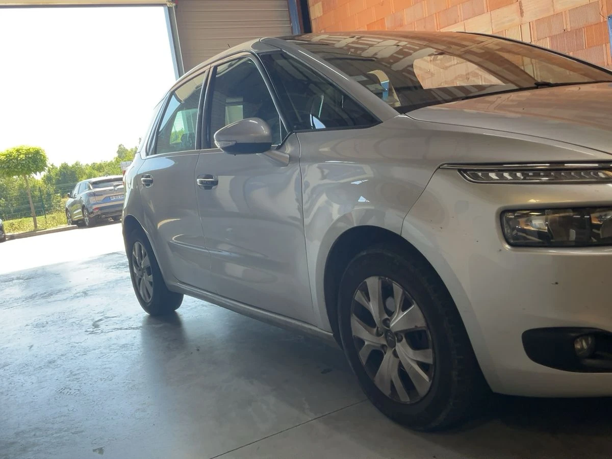 Citroen C4 Picasso 1.6HDI РЕАЛЕН ПРОБЕГ - изображение 2