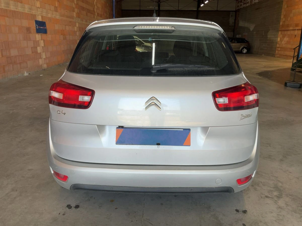 Citroen C4 Picasso 1.6HDI РЕАЛЕН ПРОБЕГ - изображение 5