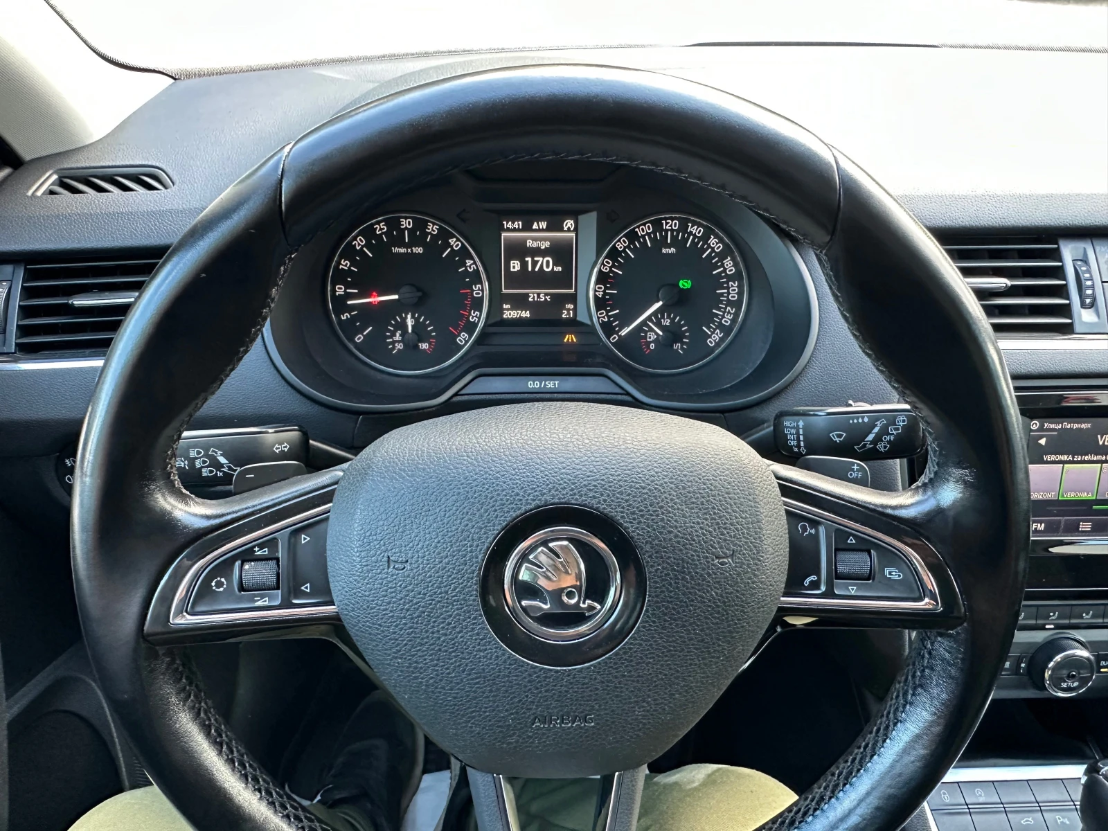 Skoda Octavia 1.6TDI* AVTOMAT* D&G* NAVI*  | Mobile.bg   13