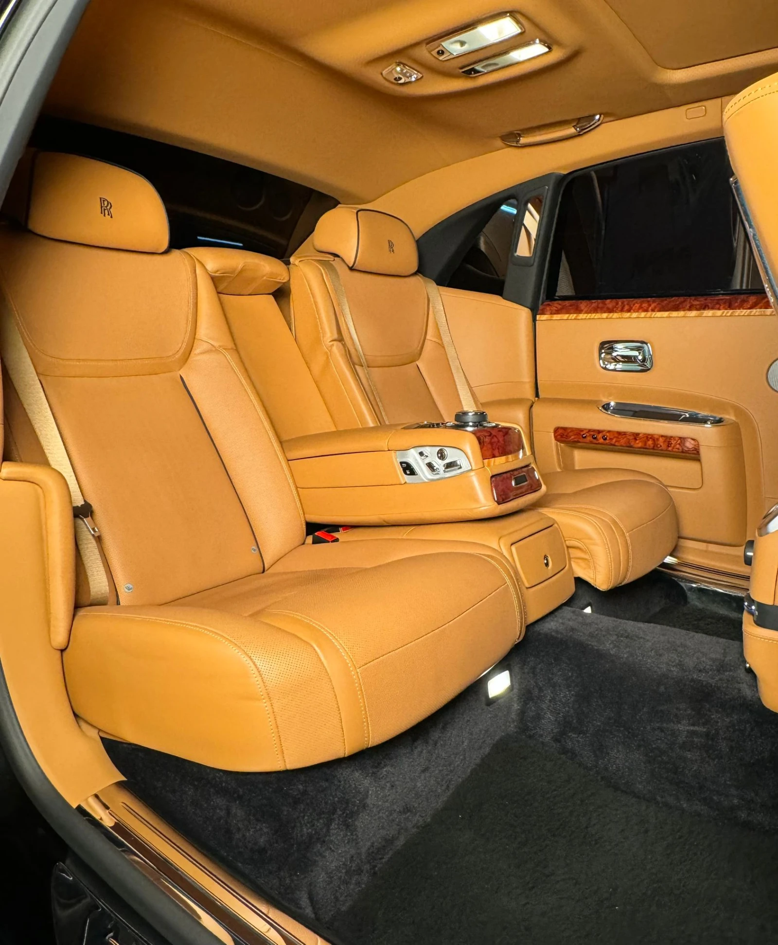 Rolls-Royce Ghost EWB* V12* HuD* Pano* NightVision | Mobile.bg   11