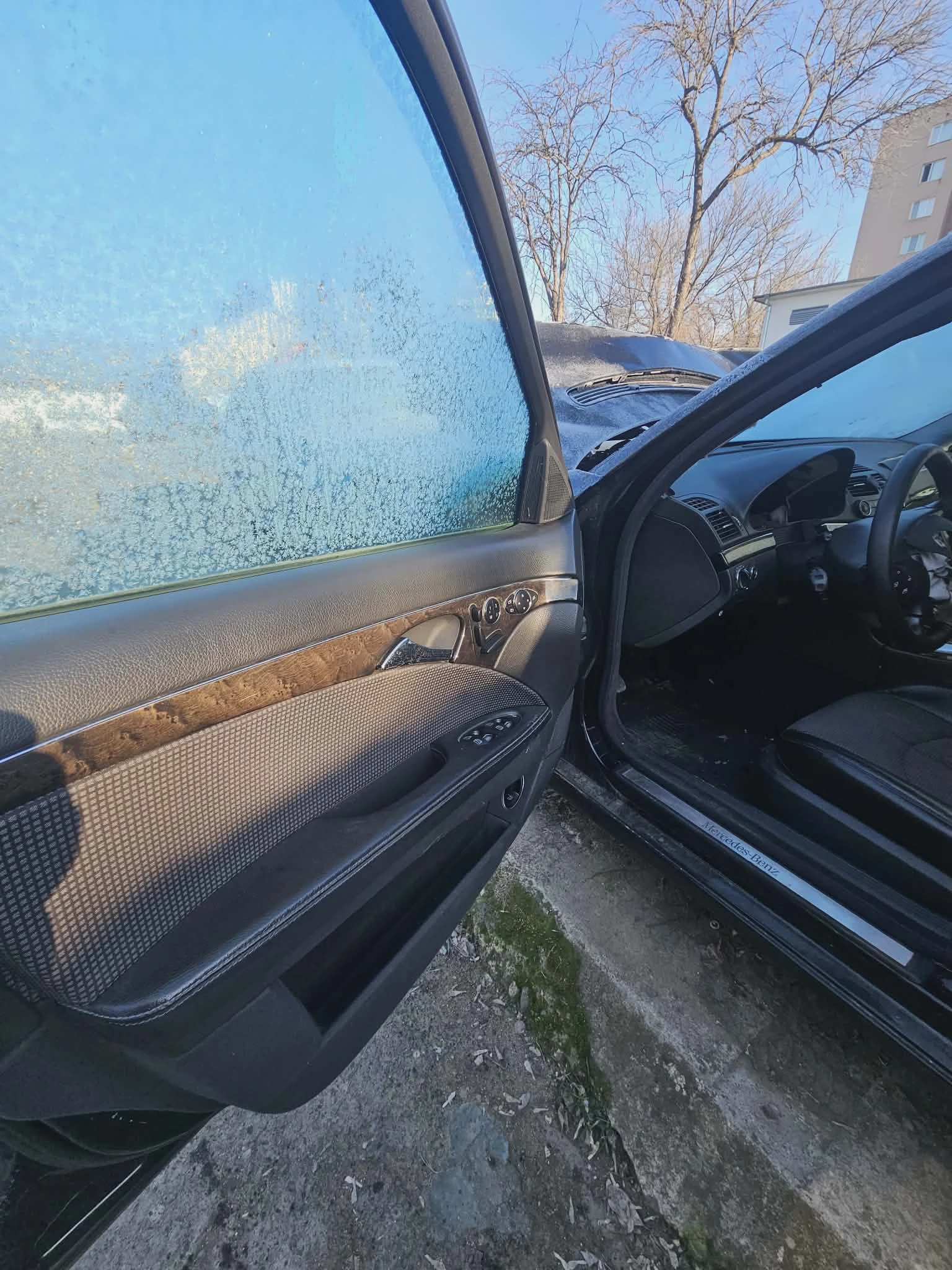 Mercedes-Benz E 270  - изображение 4