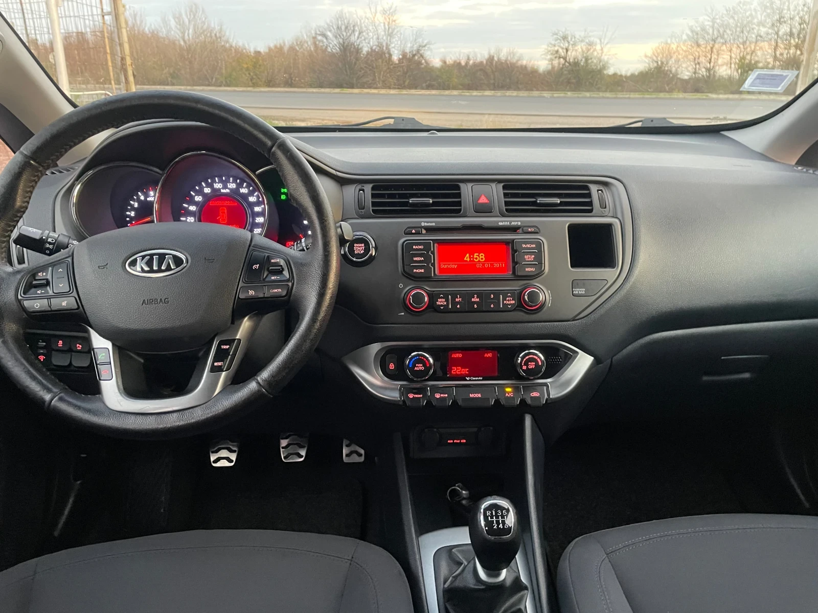 Kia Rio 1.4 CRDI.90K - изображение 10