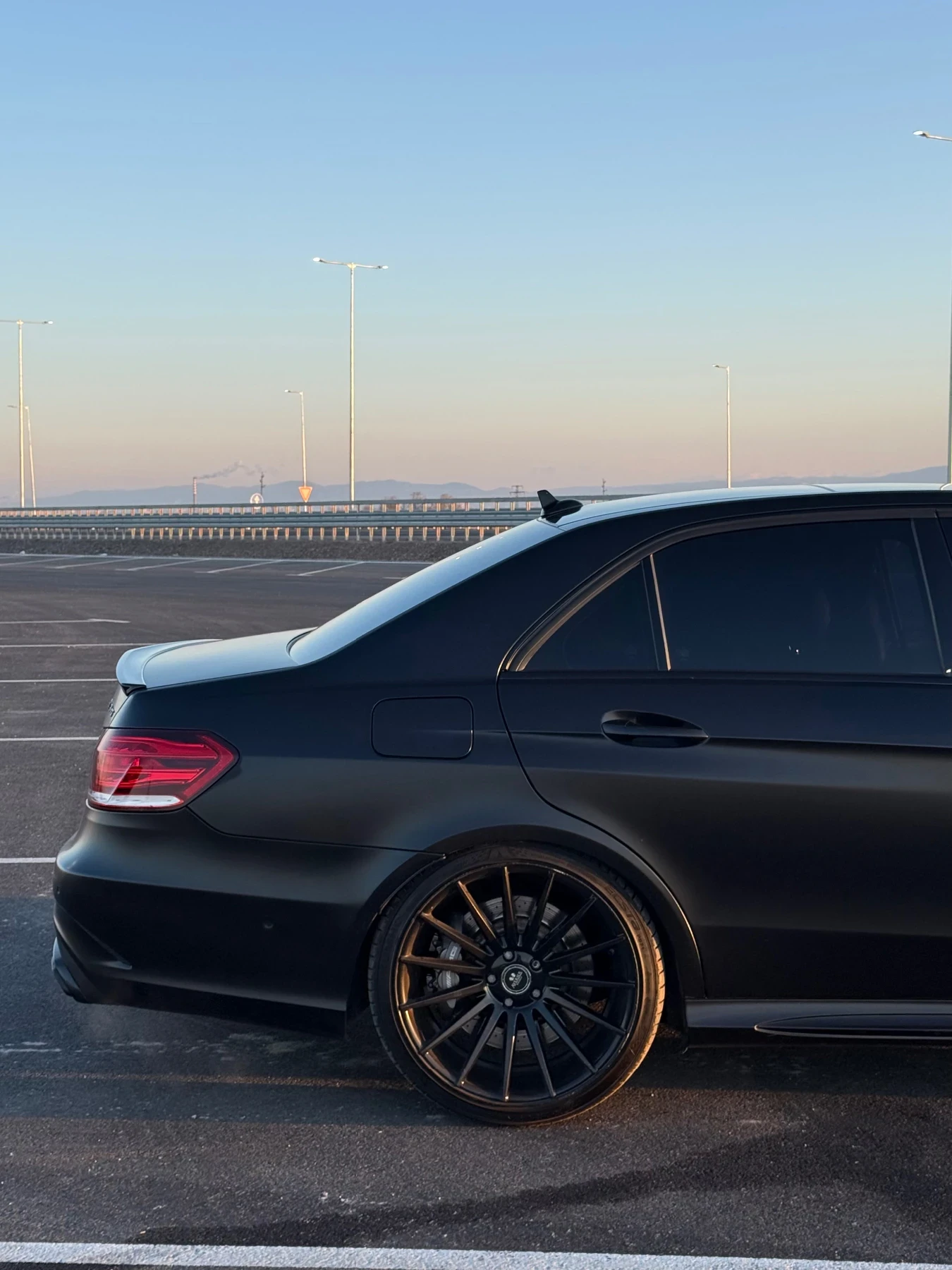 Mercedes-Benz E 63 AMG, снимка 2 - Автомобили и джипове - 54297069