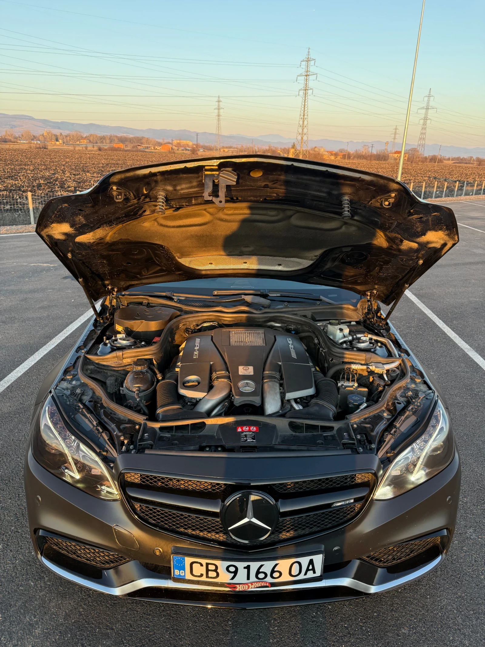 Mercedes-Benz E 63 AMG, снимка 5 - Автомобили и джипове - 54297069