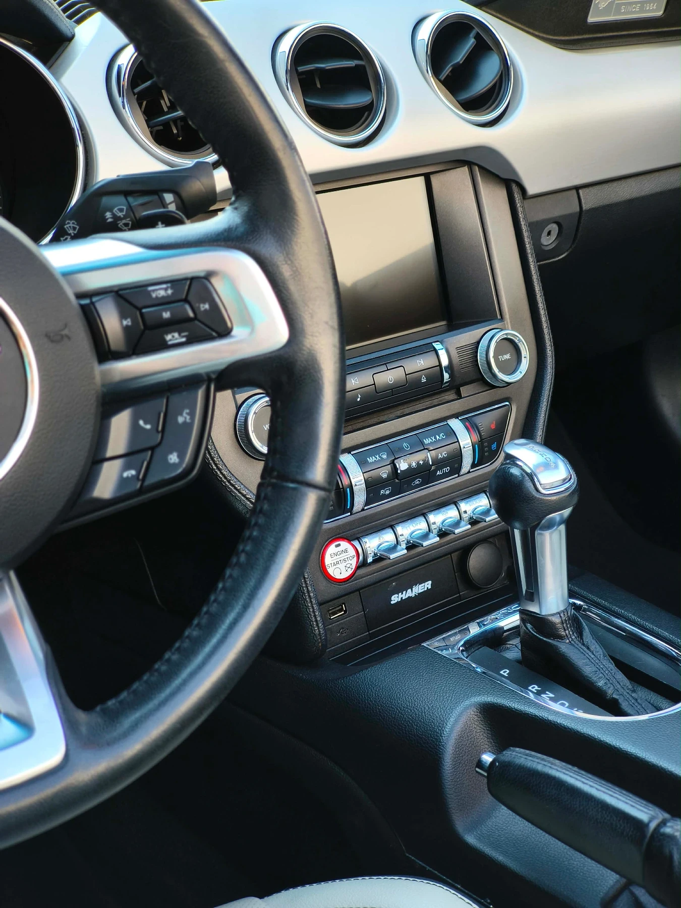 Ford Mustang 2.3 Premium, снимка 12 - Автомобили и джипове - 55550824