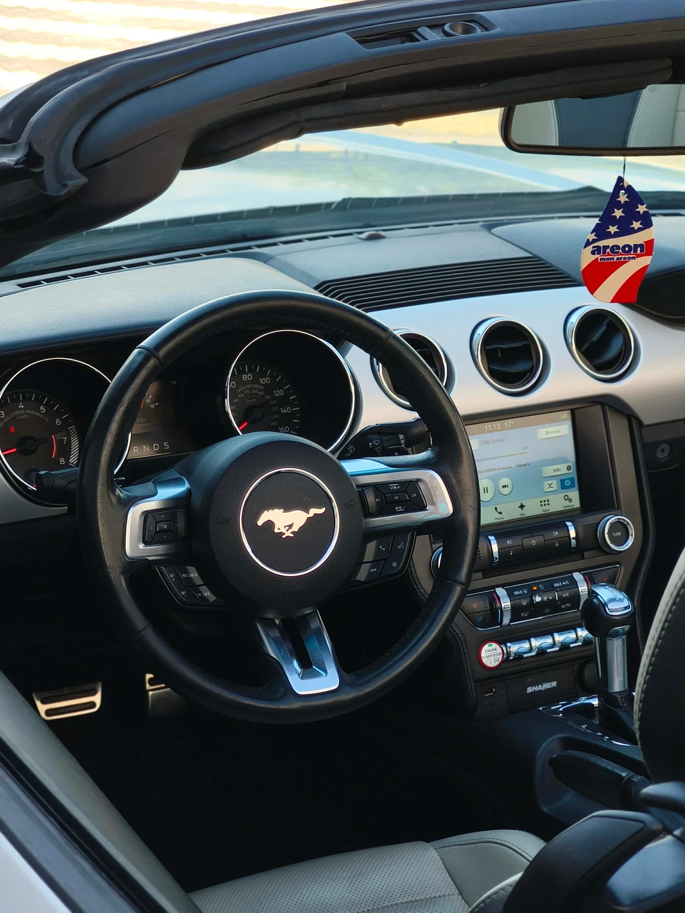 Ford Mustang 2.3 Premium, снимка 11 - Автомобили и джипове - 55550824