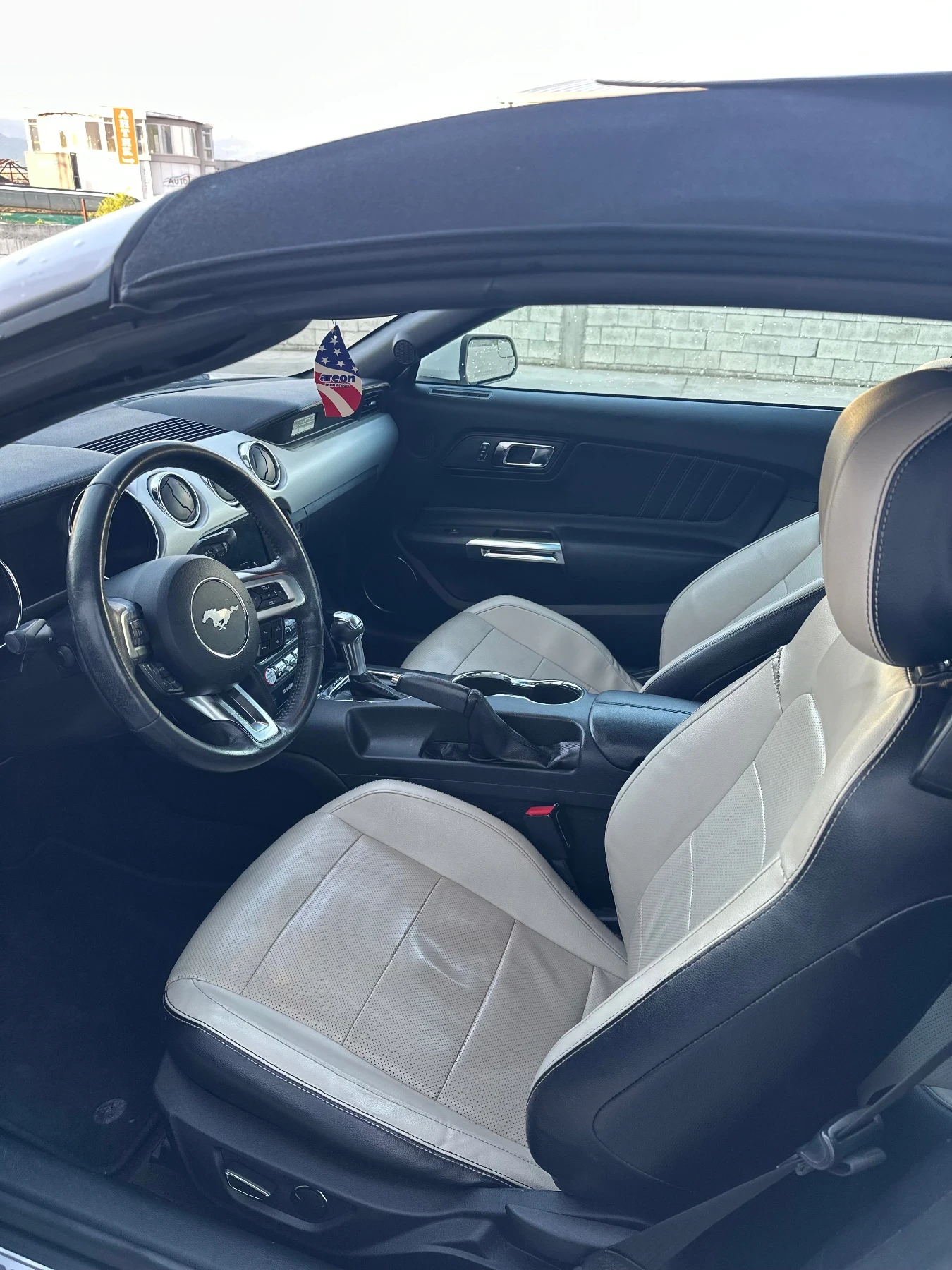Ford Mustang 2.3 Premium, снимка 8 - Автомобили и джипове - 54450622