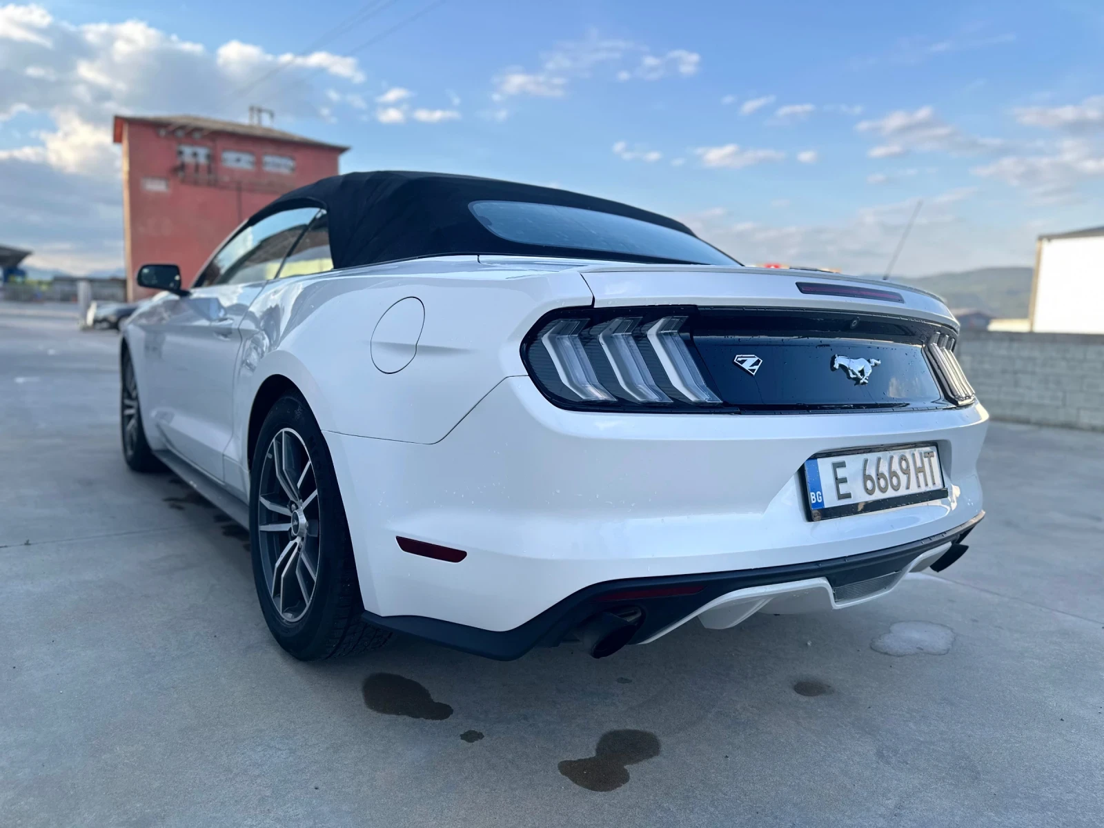 Ford Mustang 2.3 Premium, снимка 6 - Автомобили и джипове - 54450622