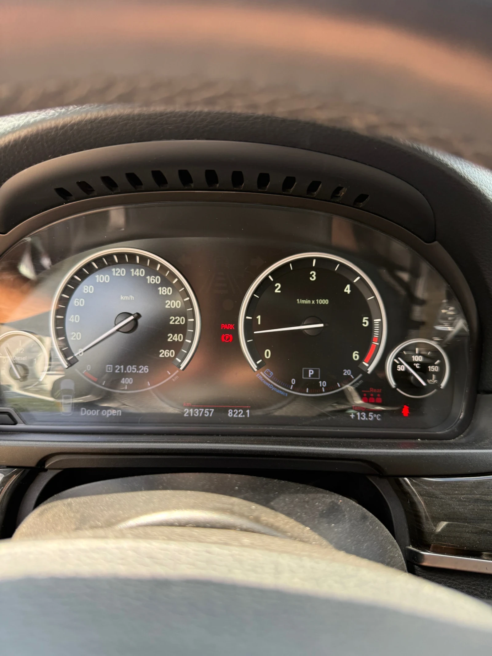 BMW 530 xdrive* adaptive drive* key less* soft close* , снимка 12 - Автомобили и джипове - 54545614