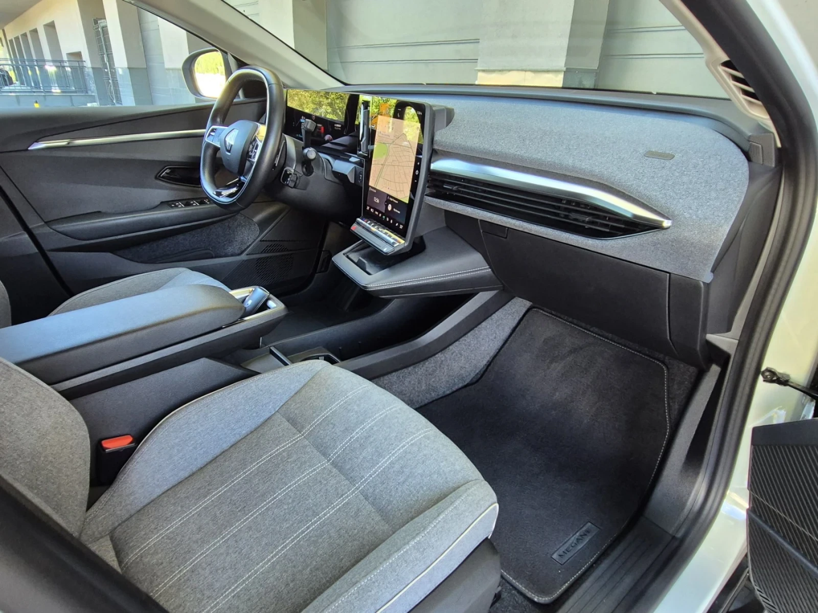 Renault Megane EV60 / Термопомпа / ГАРАНЦИЯ!!, снимка 13 - Автомобили и джипове - 55062144