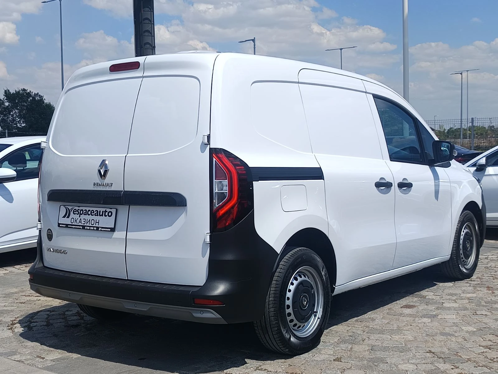 Renault Kangoo 1.5dCi/ 95к.с./ КАПАРИРАН, снимка 4 - Автомобили и джипове - 55559077