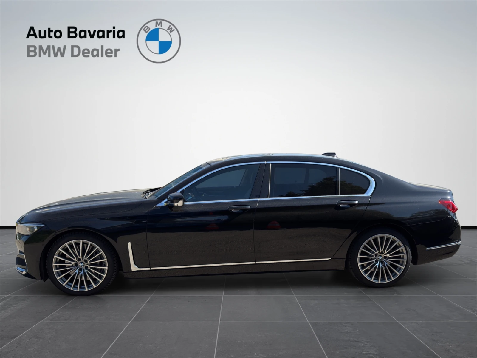 BMW 750 xDrive, снимка 3 - Автомобили и джипове - 55651225