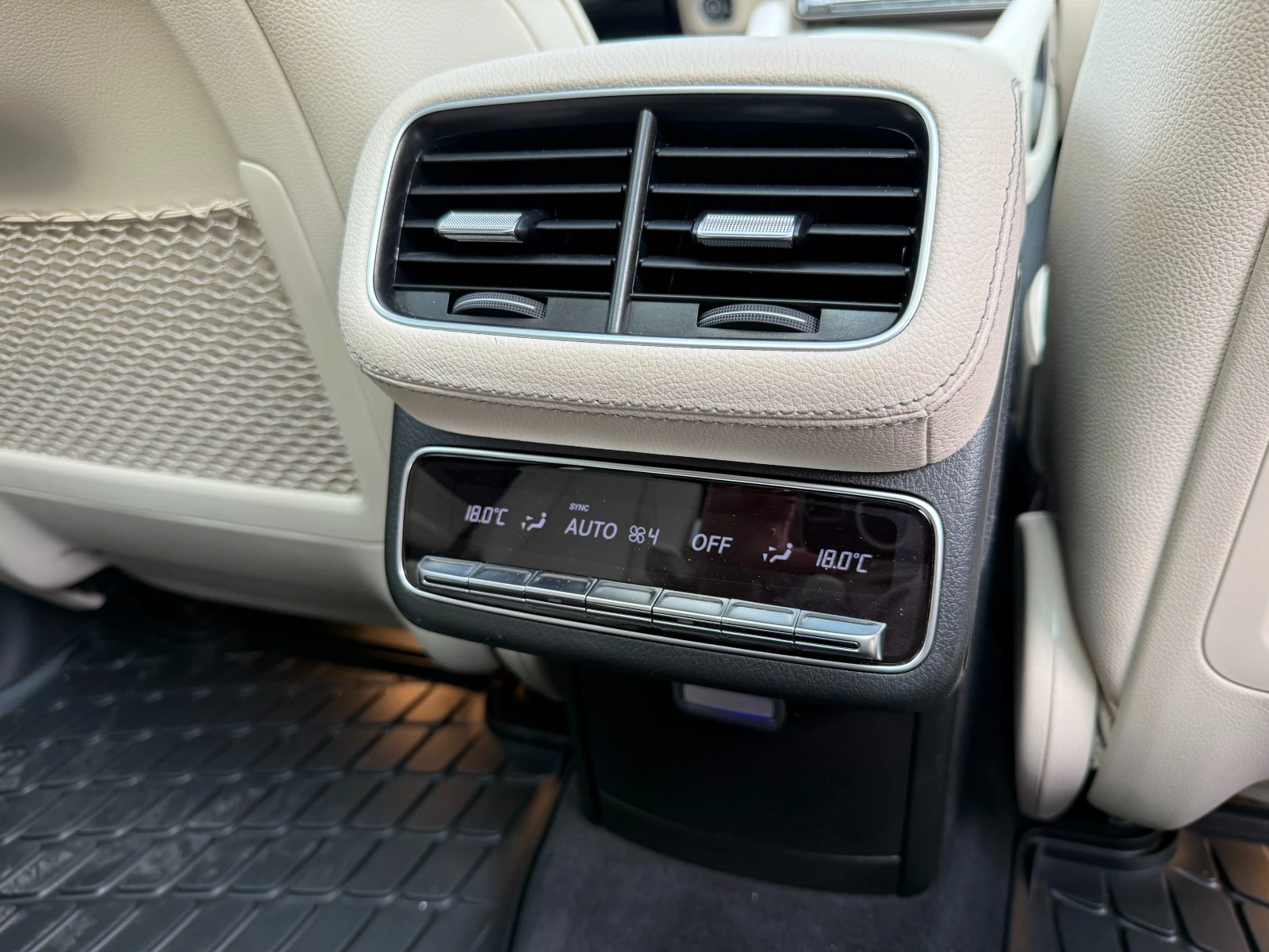 Mercedes-Benz GLS 450 AMG-LINE, AIRMATIC, 5+ 1 SEATS, снимка 15 - Автомобили и джипове - 55670715