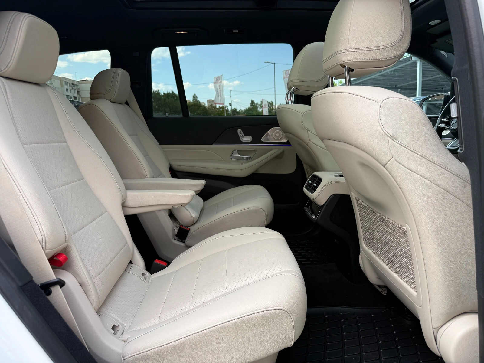 Mercedes-Benz GLS 450 AMG-LINE, AIRMATIC, 5+ 1 SEATS, снимка 10 - Автомобили и джипове - 55670715