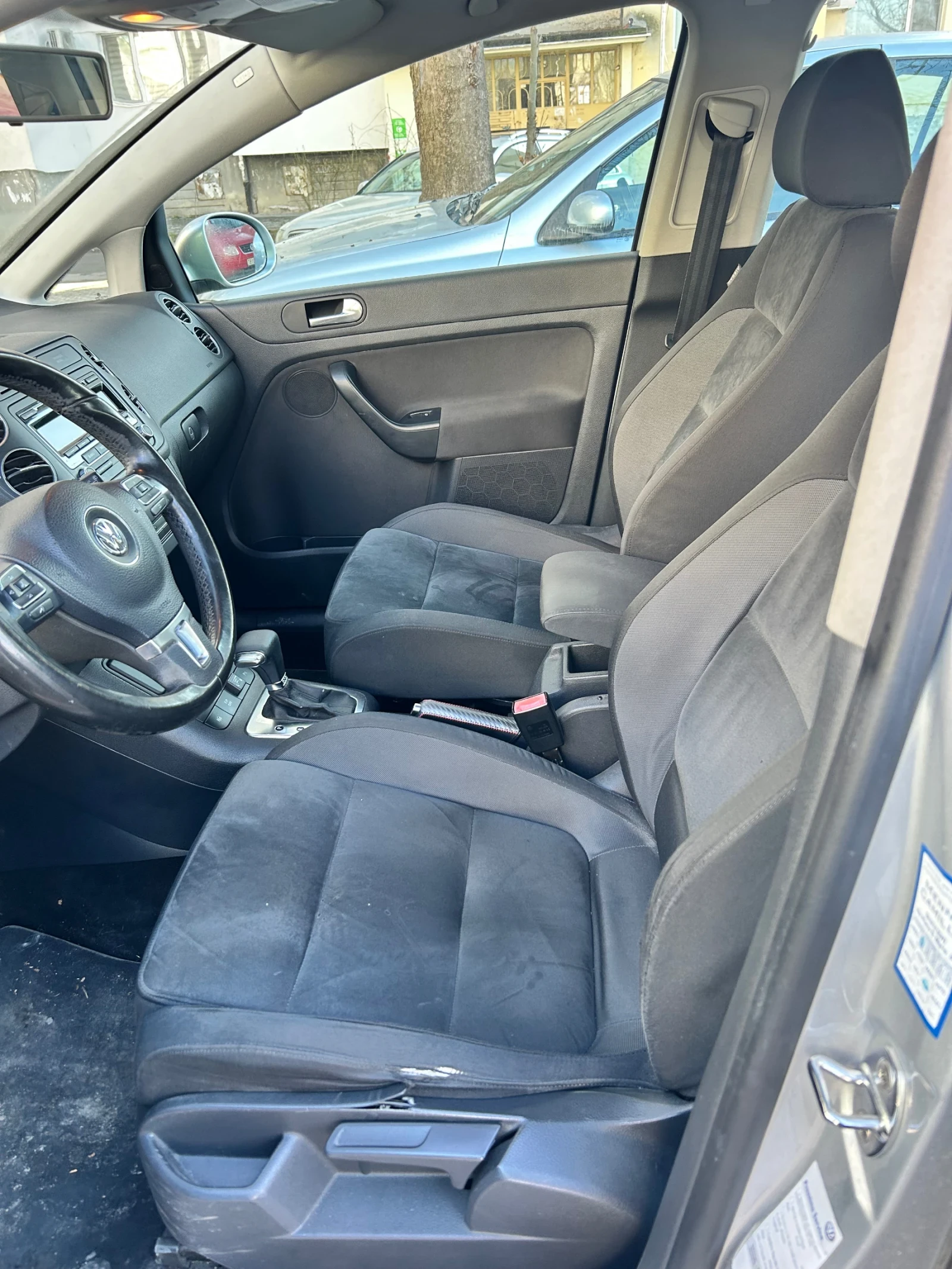 VW Golf Plus 1.4 TSI, снимка 8 - Автомобили и джипове - 55737517